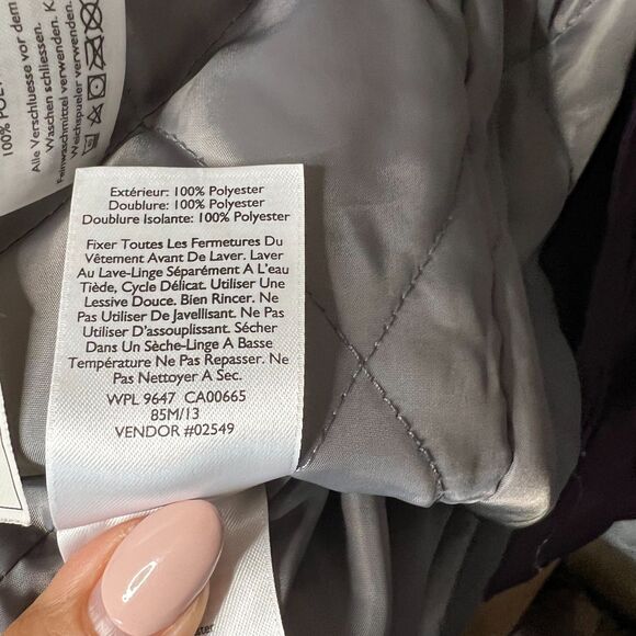 Eddie Bauer WeatherEdge Waterproof Quilt-Lined Interior Women's Size PM Purple - Picture 16 of 16